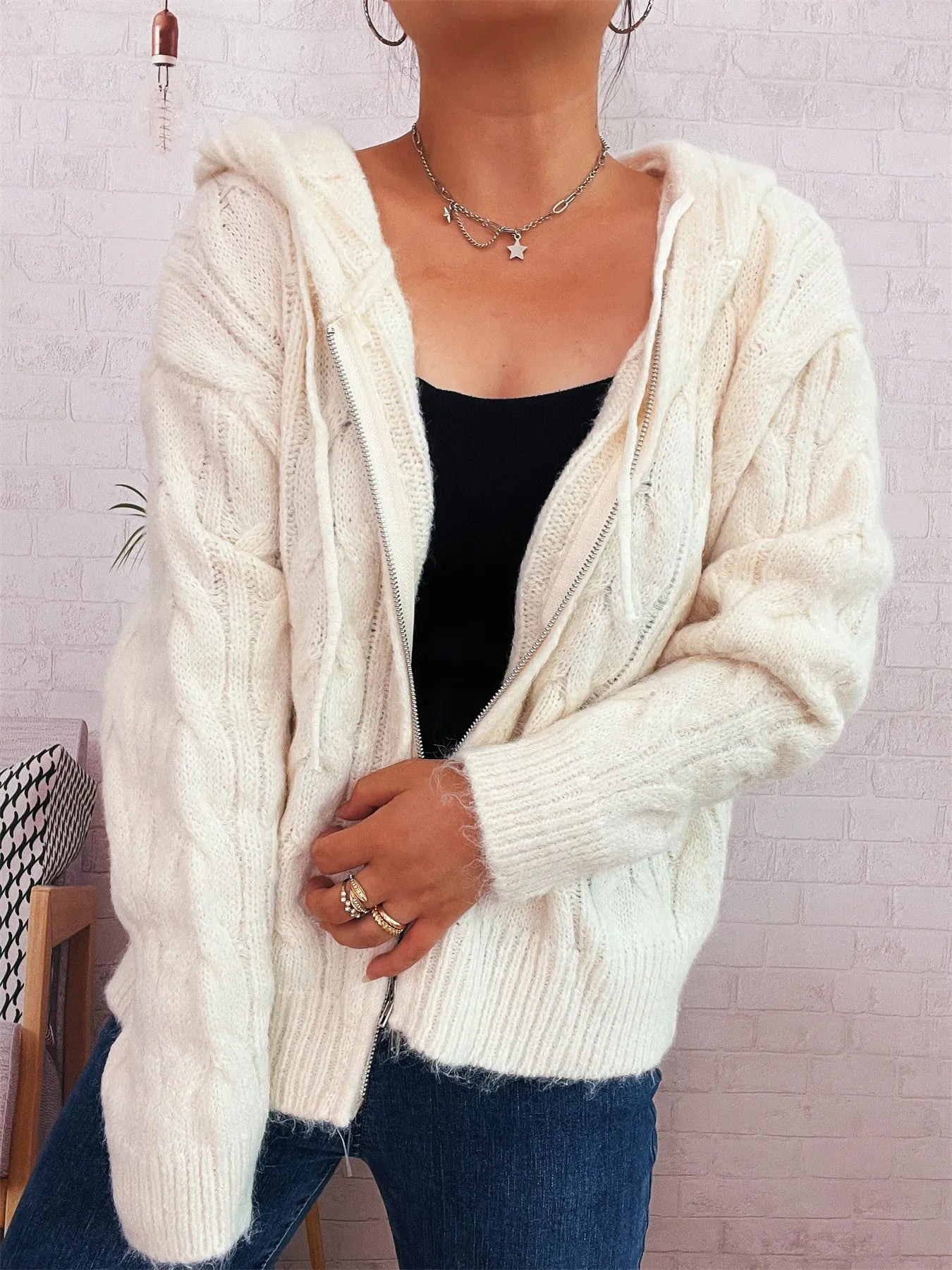 39d8b0fa6a274f8eb032830bf61f95c0-Max-Origin