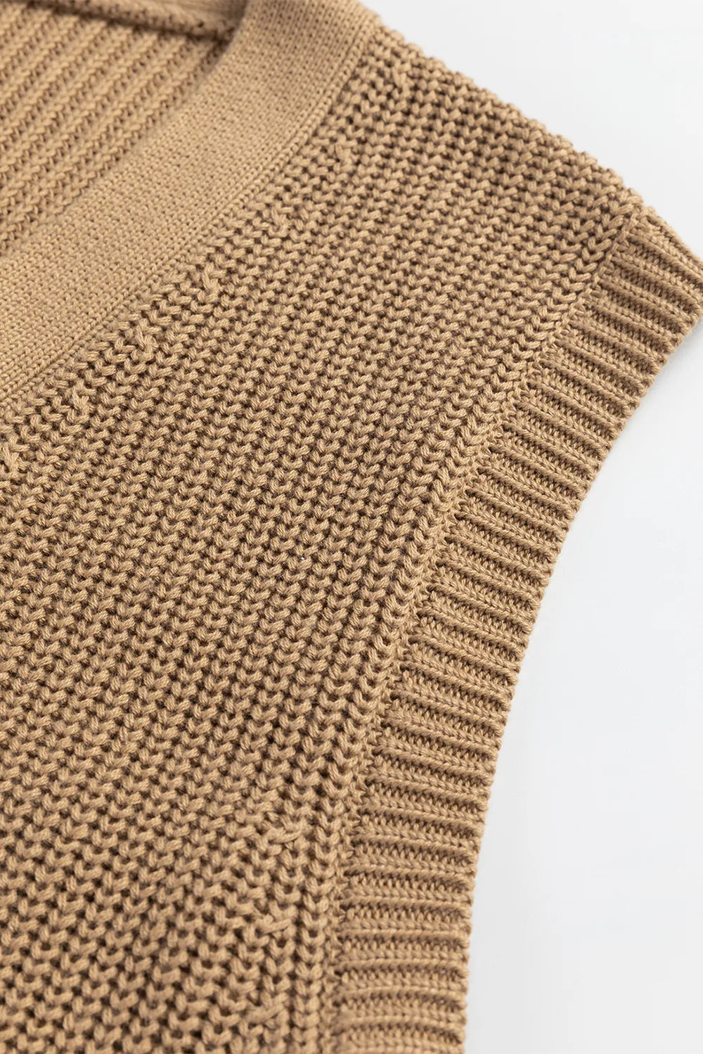 ce2451a36f074424a18a3efb528de2d3-Max